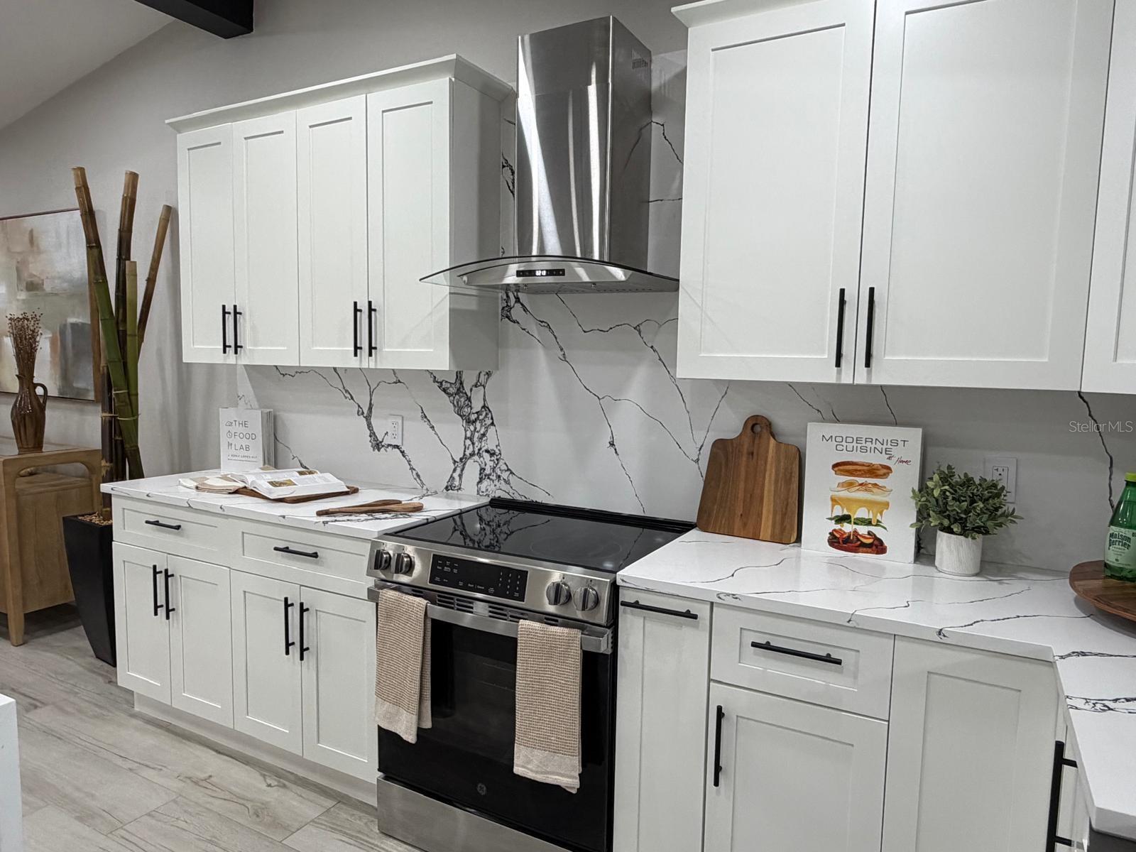 2596 Columbus, St Petersburg, FL 33712