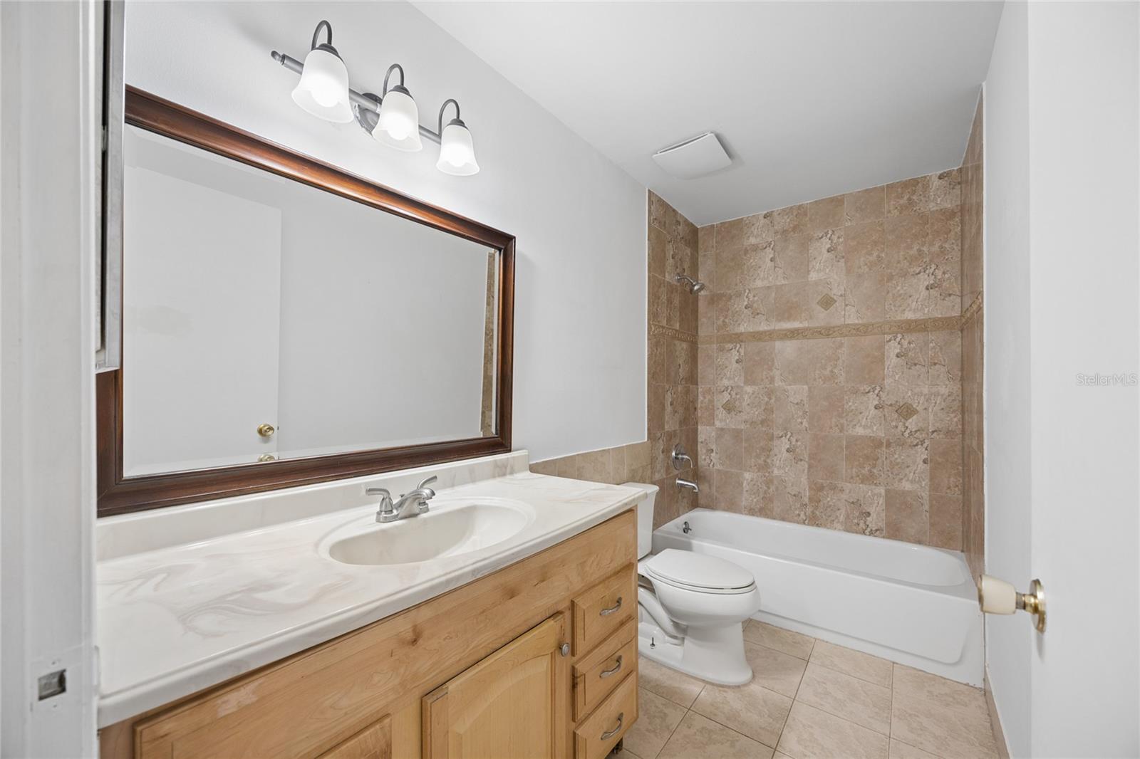 725 Northlake Unit 10, Altamonte Springs, FL 32701