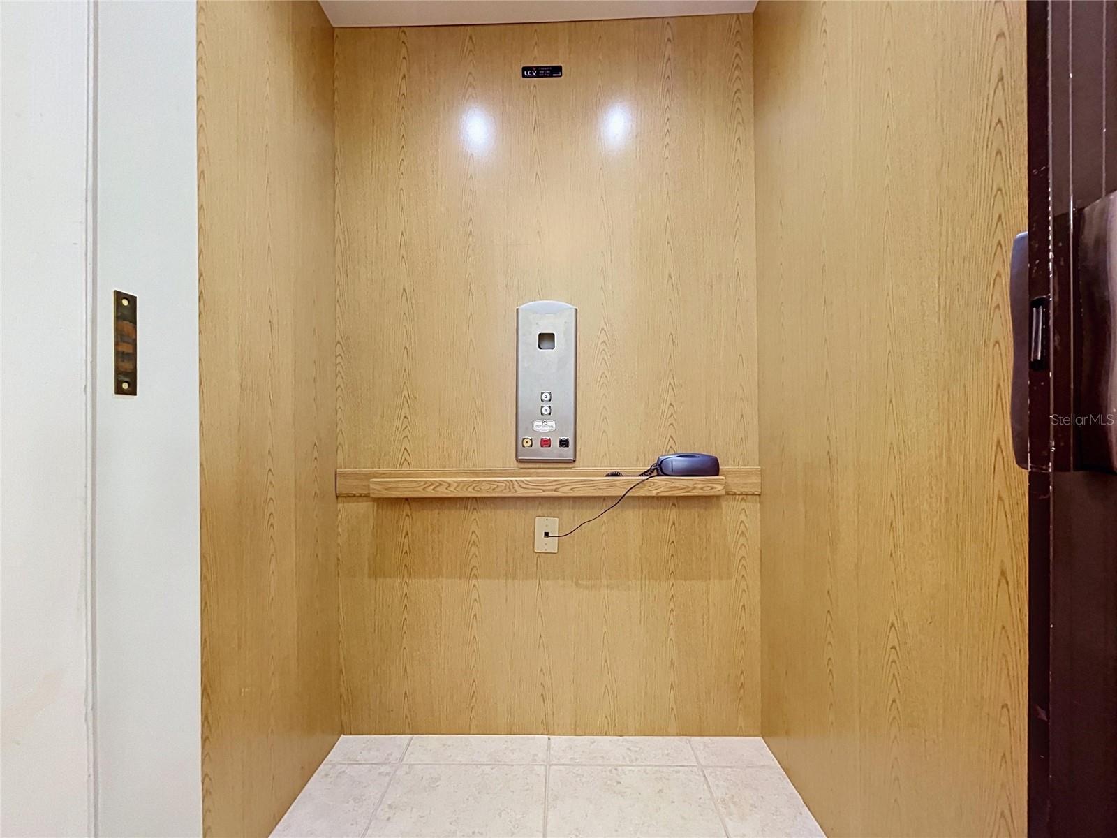 1338 Emerald Dunes Unit 35, Sun City Center, FL 33573