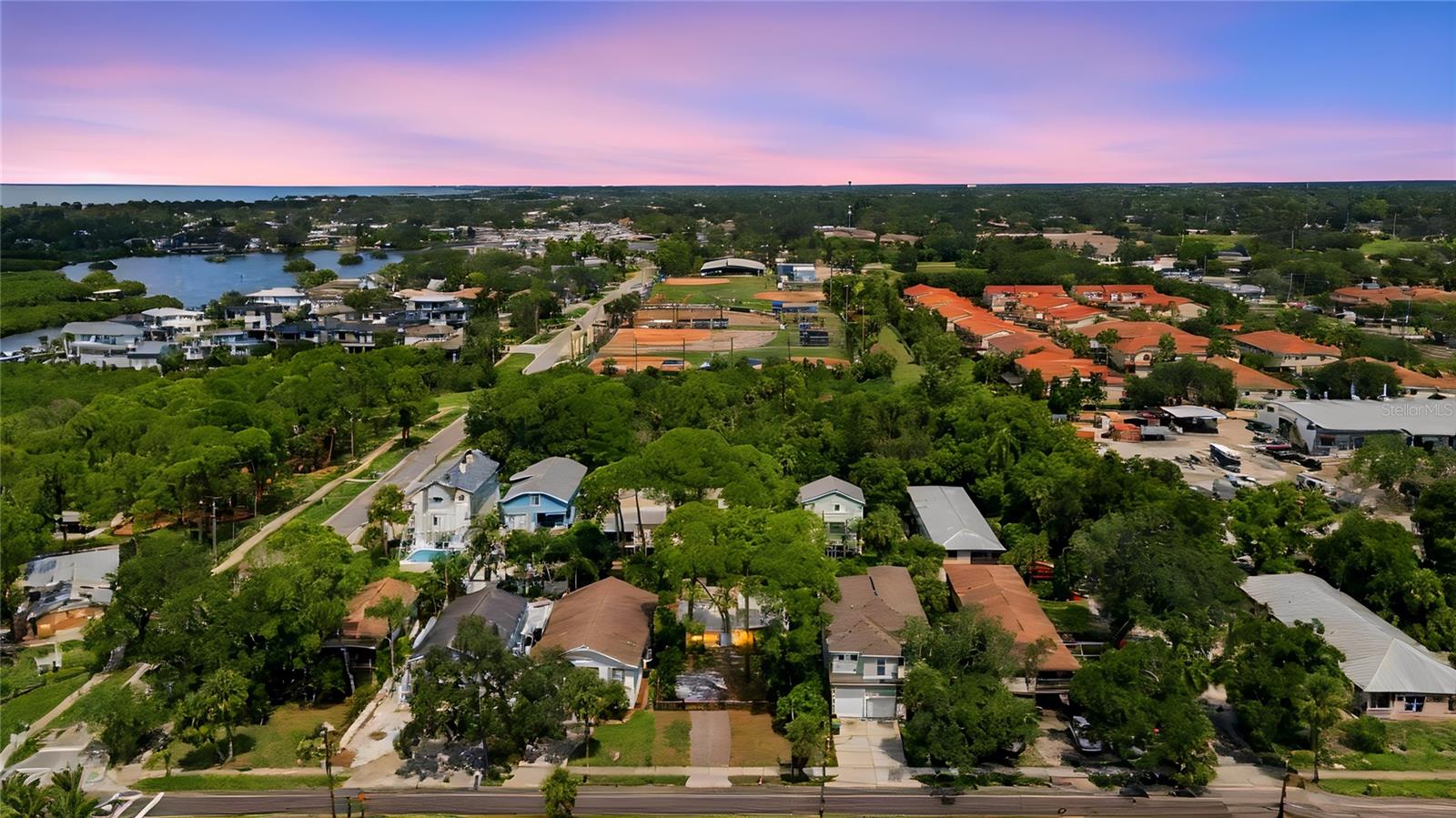 839 Florida, Palm Harbor, FL 34683