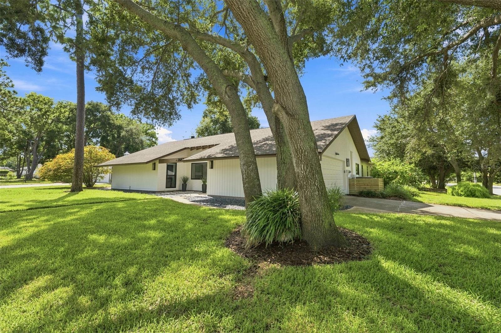 1683 Oak, Clearwater, FL 33755