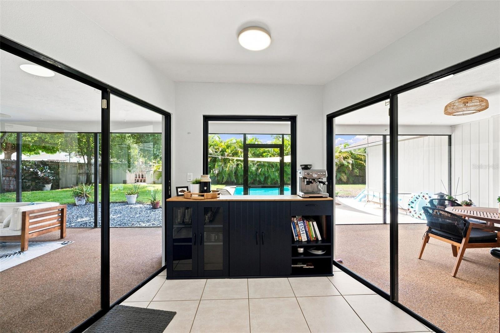 1683 Oak, Clearwater, FL 33755