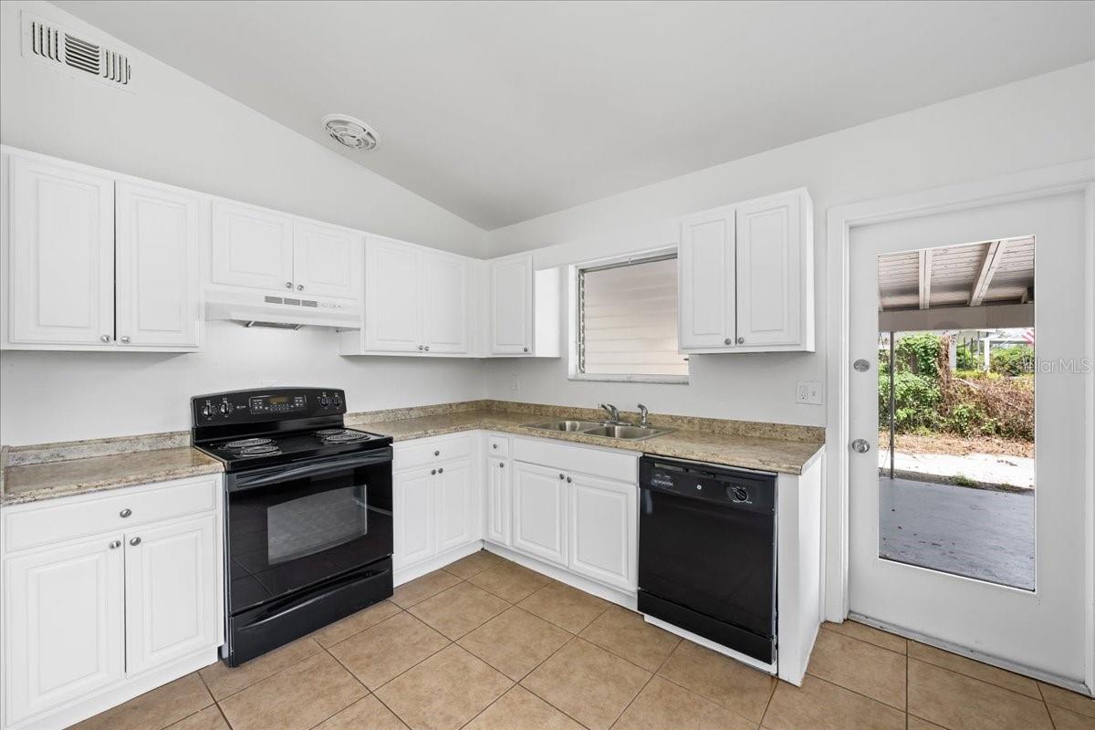 14804 Boulevard, Tampa, FL 33613