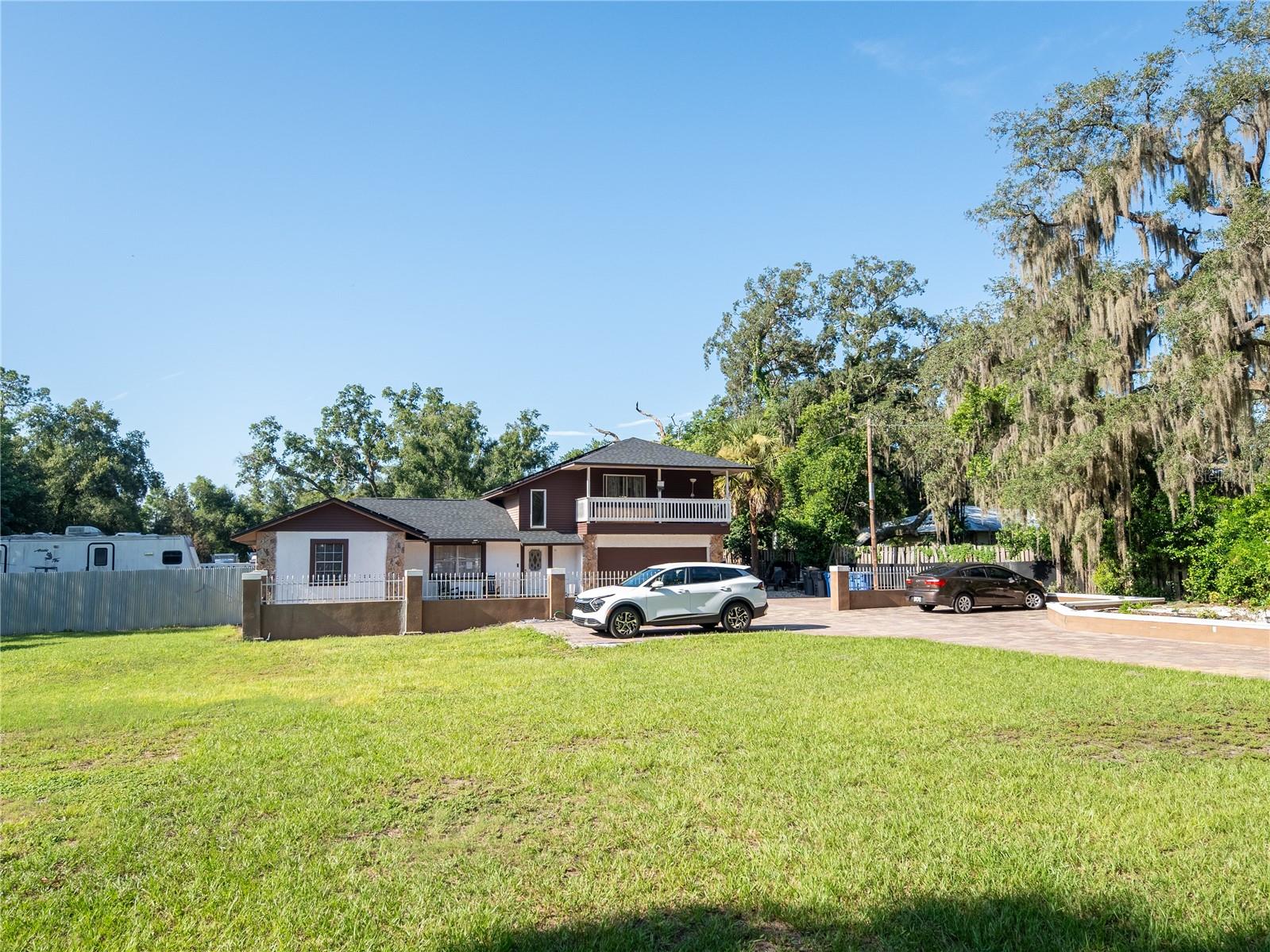 9613 Six Mile Creek, Tampa, FL 33610