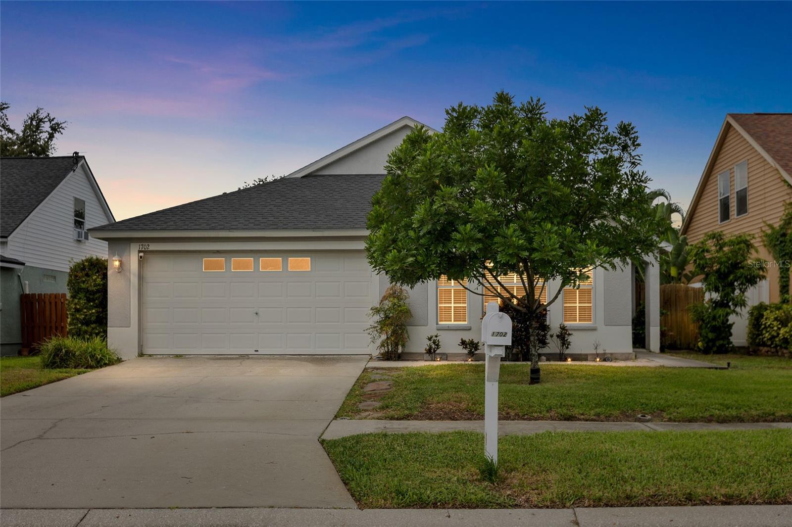 1702 Meadow Oak, Tarpon Springs, FL 34689