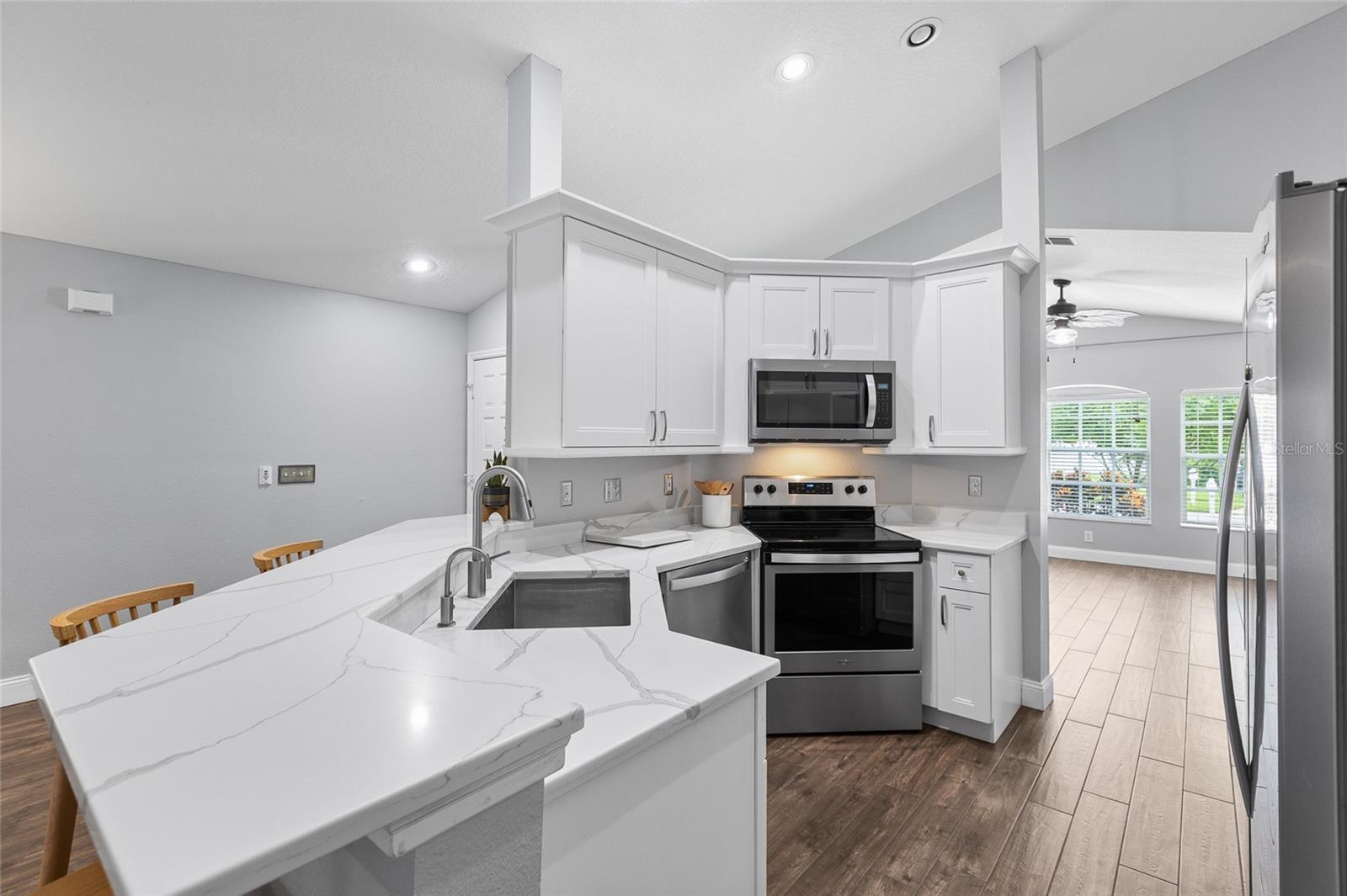 1702 Meadow Oak, Tarpon Springs, FL 34689