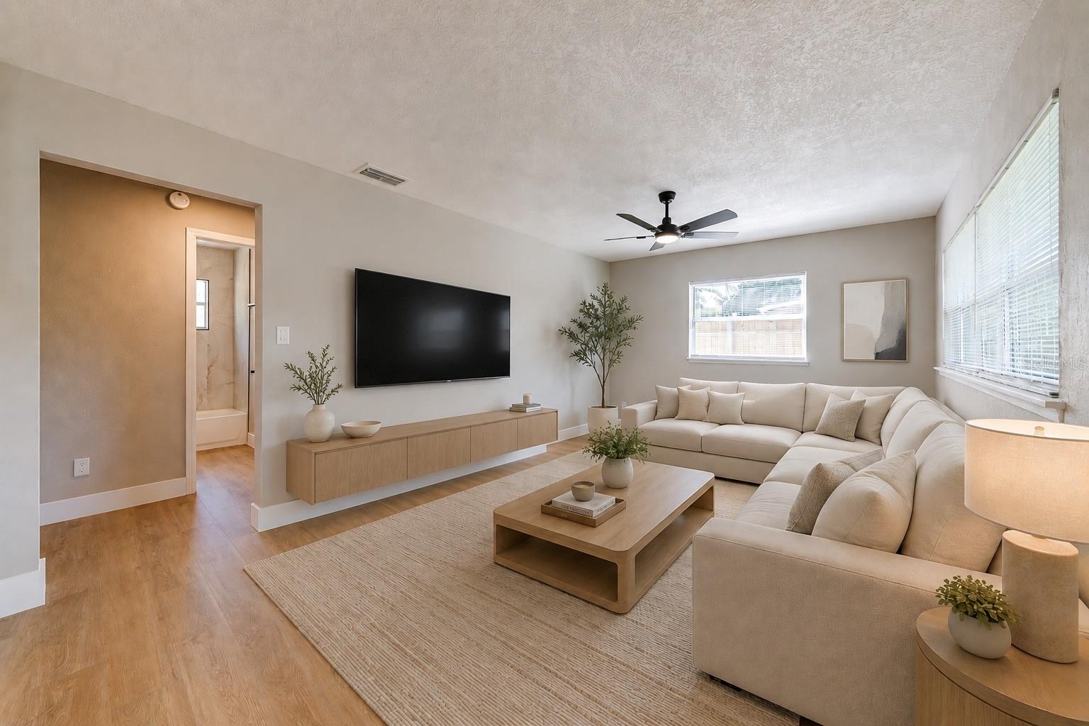 703 Dixie, Fruitland Park, FL 34731