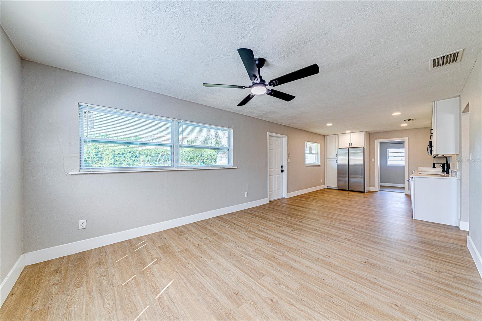 703 Dixie, Fruitland Park, FL 34731