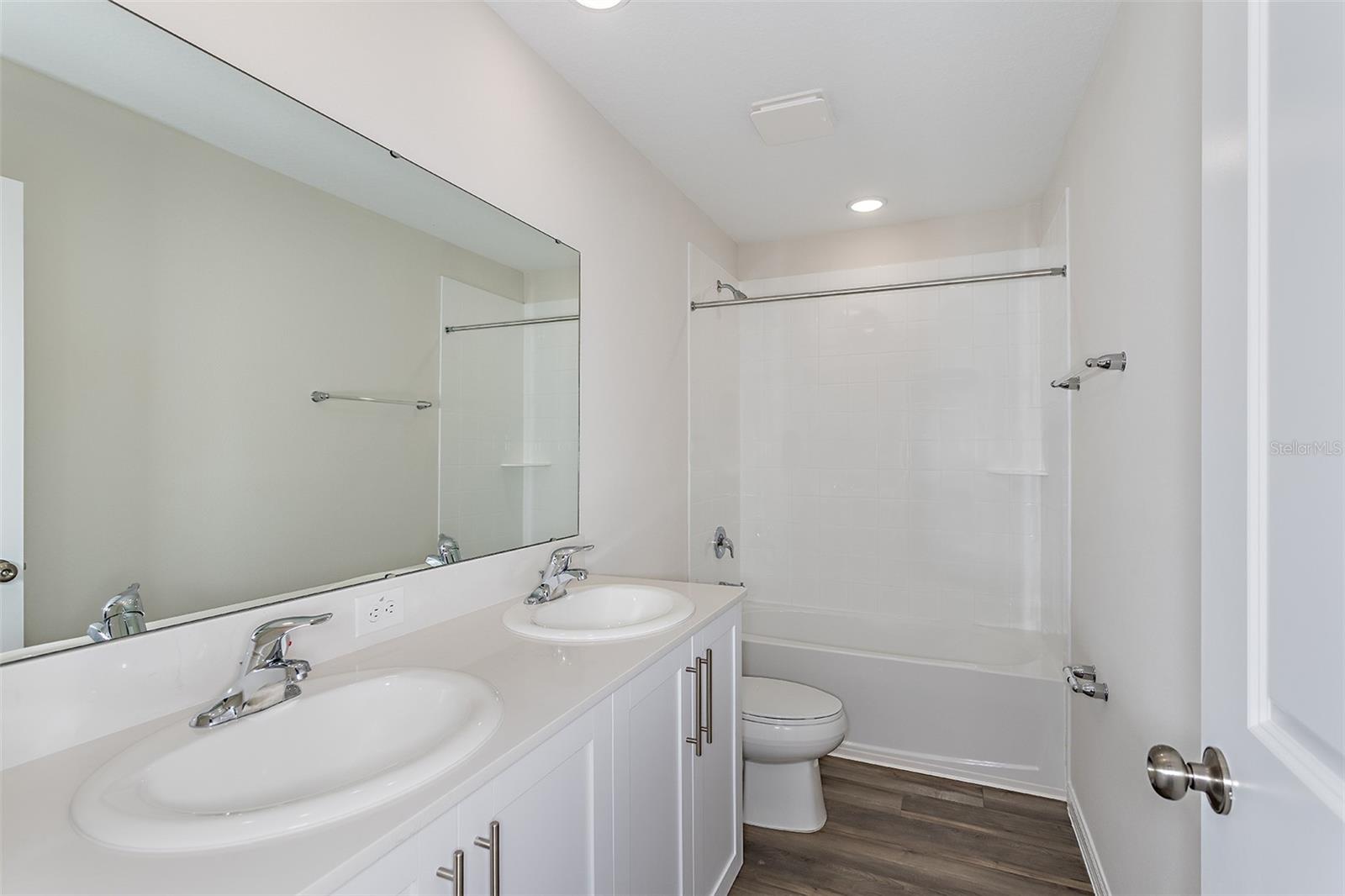 36715 Thornhedge, Zephyrhills, FL 33541
