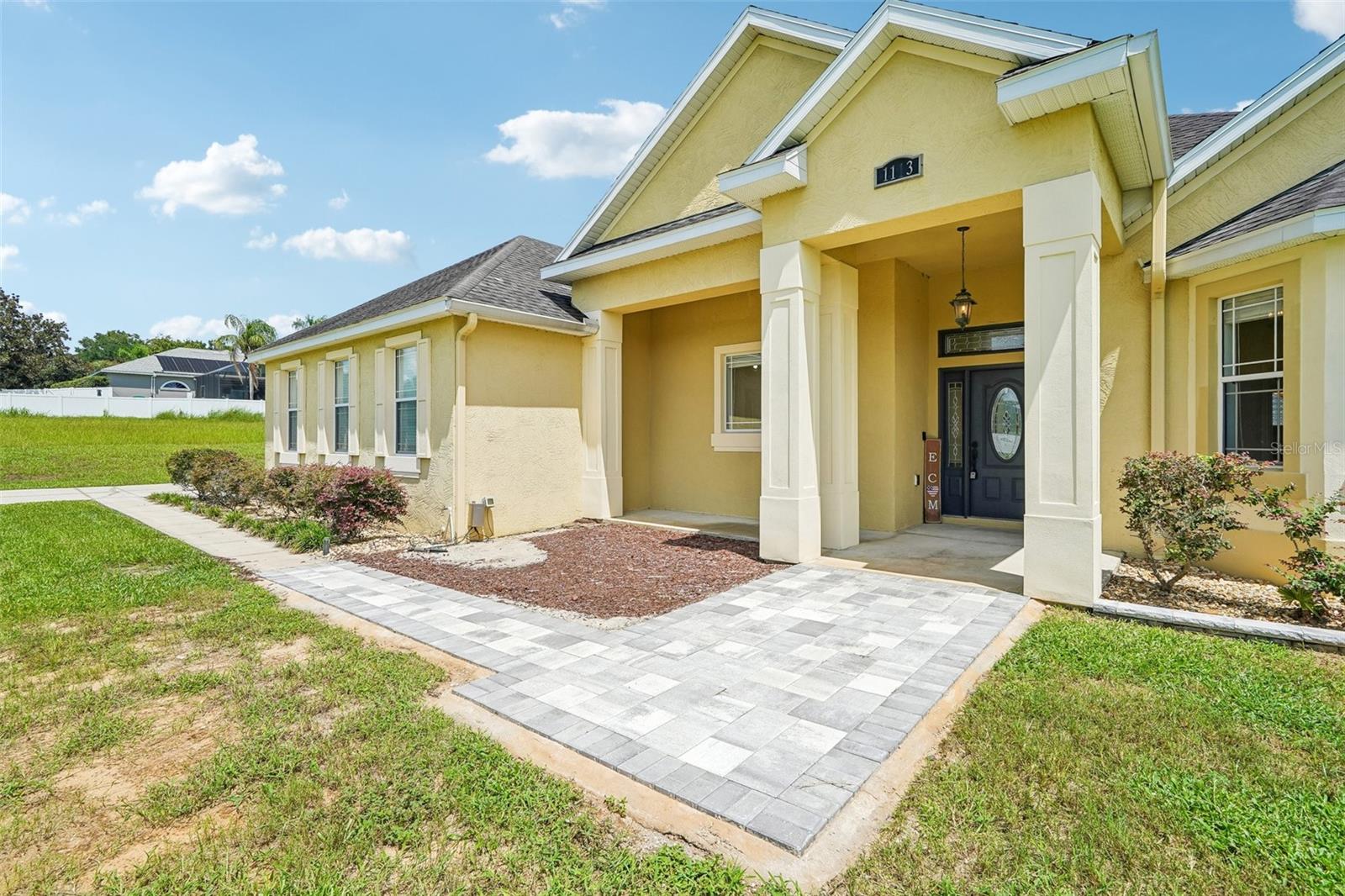 1113 Myrtle Breezes Ct, Fruitland Park, FL 34731