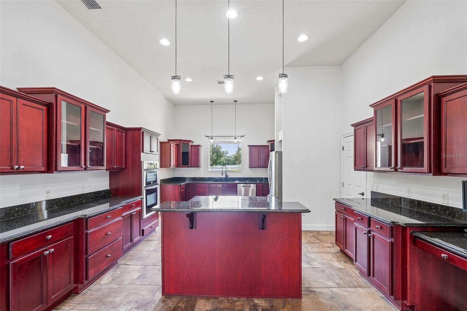 1113 Myrtle Breezes Ct, Fruitland Park, FL 34731