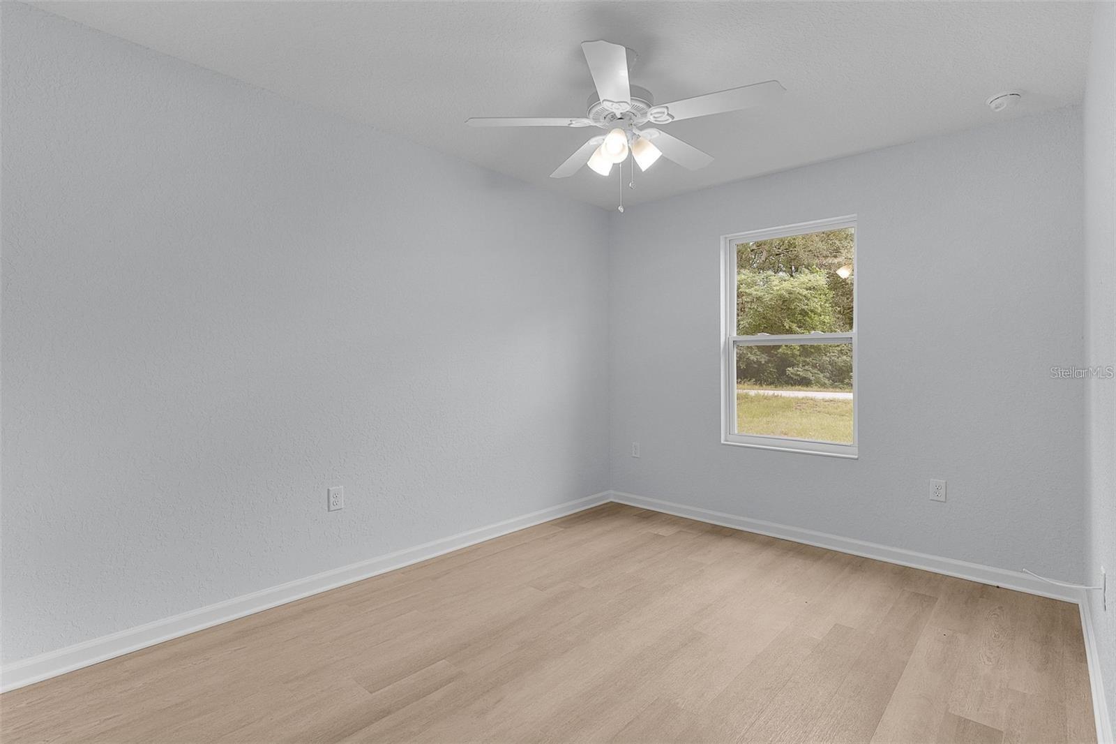 106 Sequoia, Ocklawaha, FL 32179