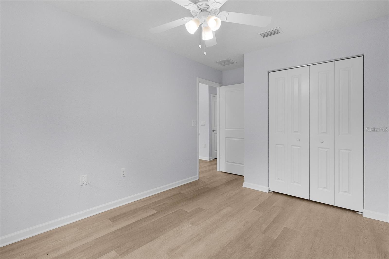106 Sequoia, Ocklawaha, FL 32179