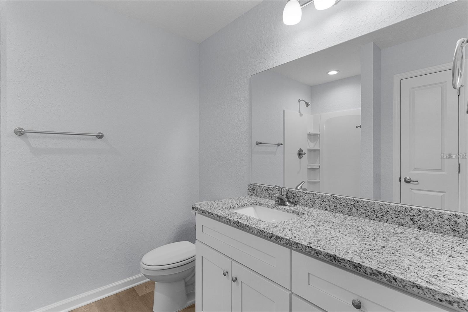 106 Sequoia, Ocklawaha, FL 32179