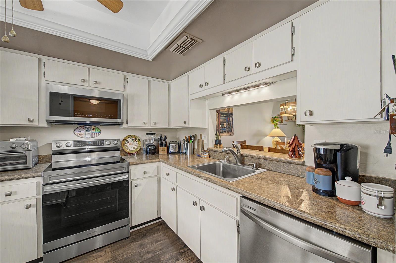 2543 Royal Pines Unit 17k, Clearwater, FL 33763