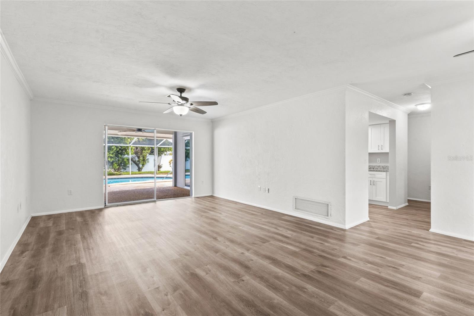 7303 11th, Bradenton, FL 34209