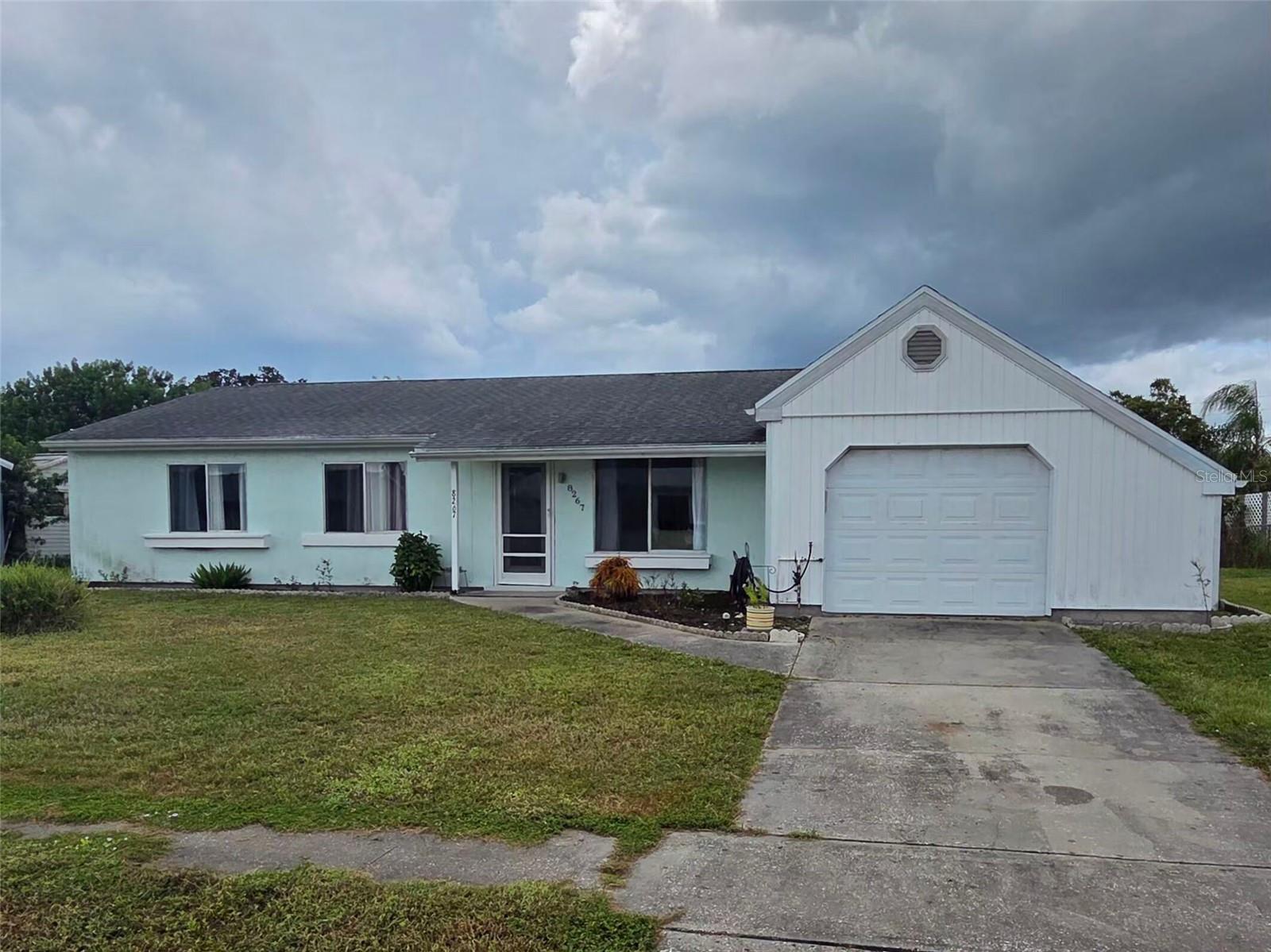 8267 Alam, North Port, FL 34287