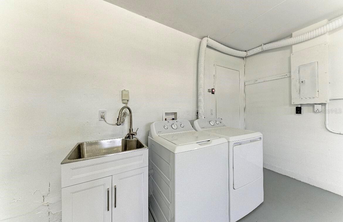 3207 19th, Bradenton, FL 34205