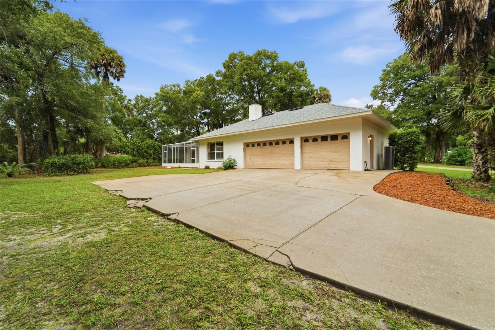 1830 Glenwood Oaks, Deland, FL 32720