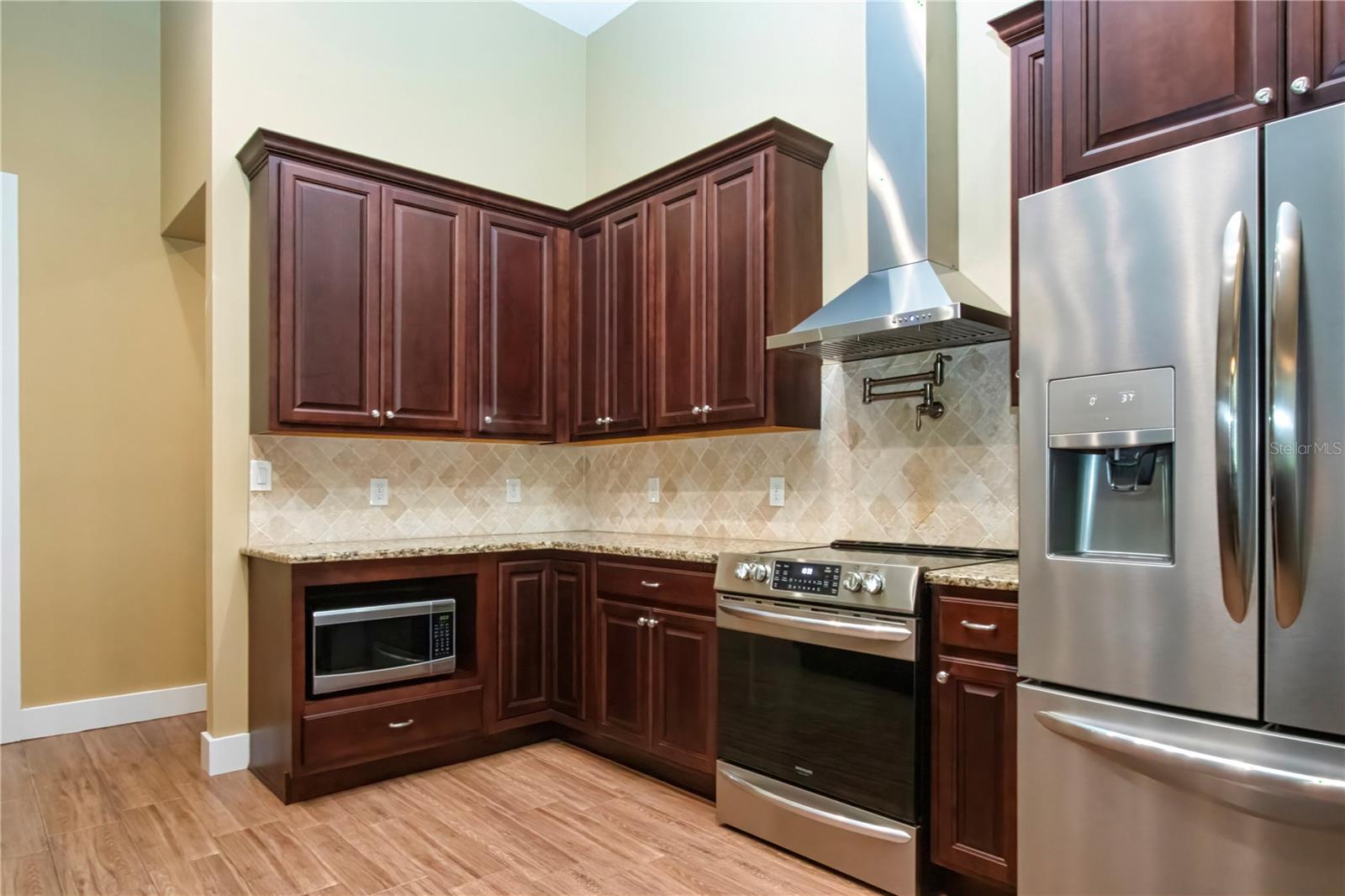 1605 Butch Cassidy, Wimauma, FL 33598