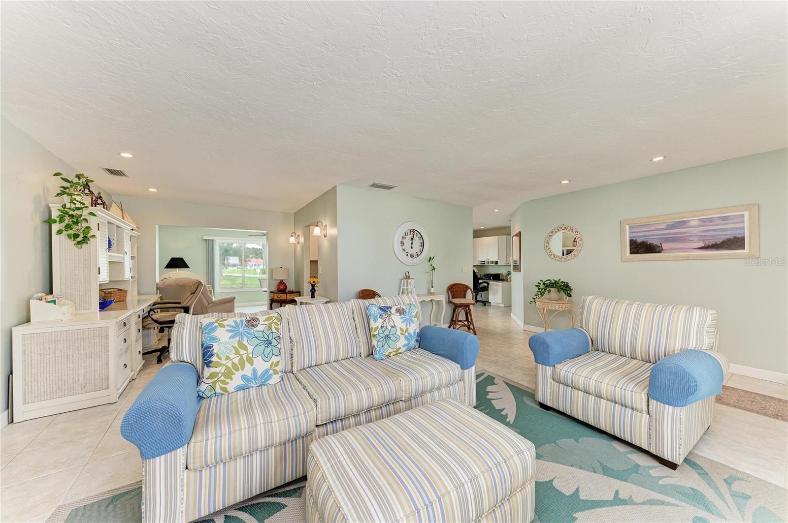 4006 Joyce, Bradenton, FL 34208