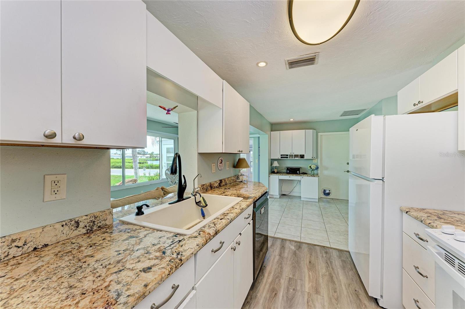 4006 Joyce, Bradenton, FL 34208