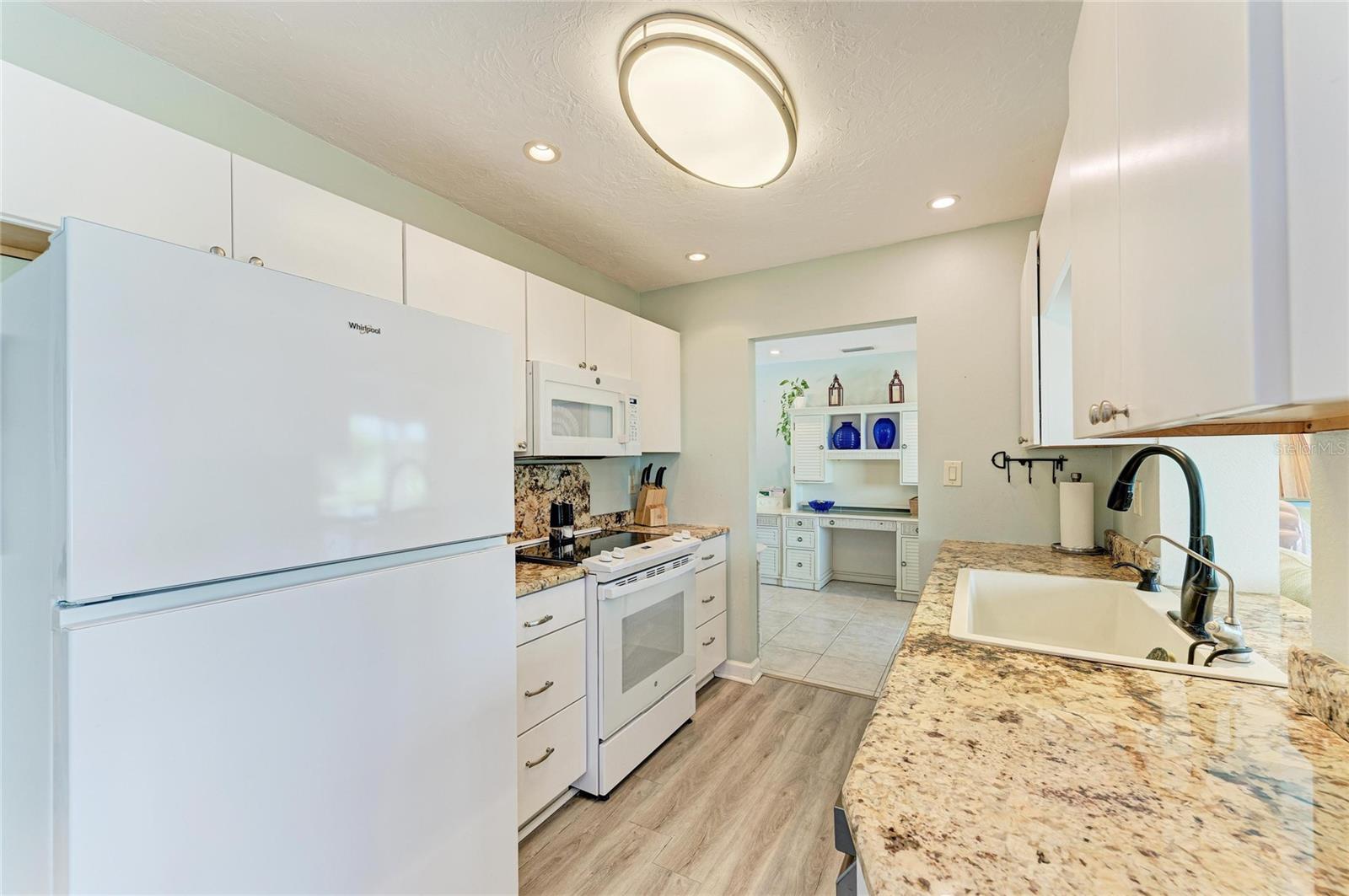 4006 Joyce, Bradenton, FL 34208