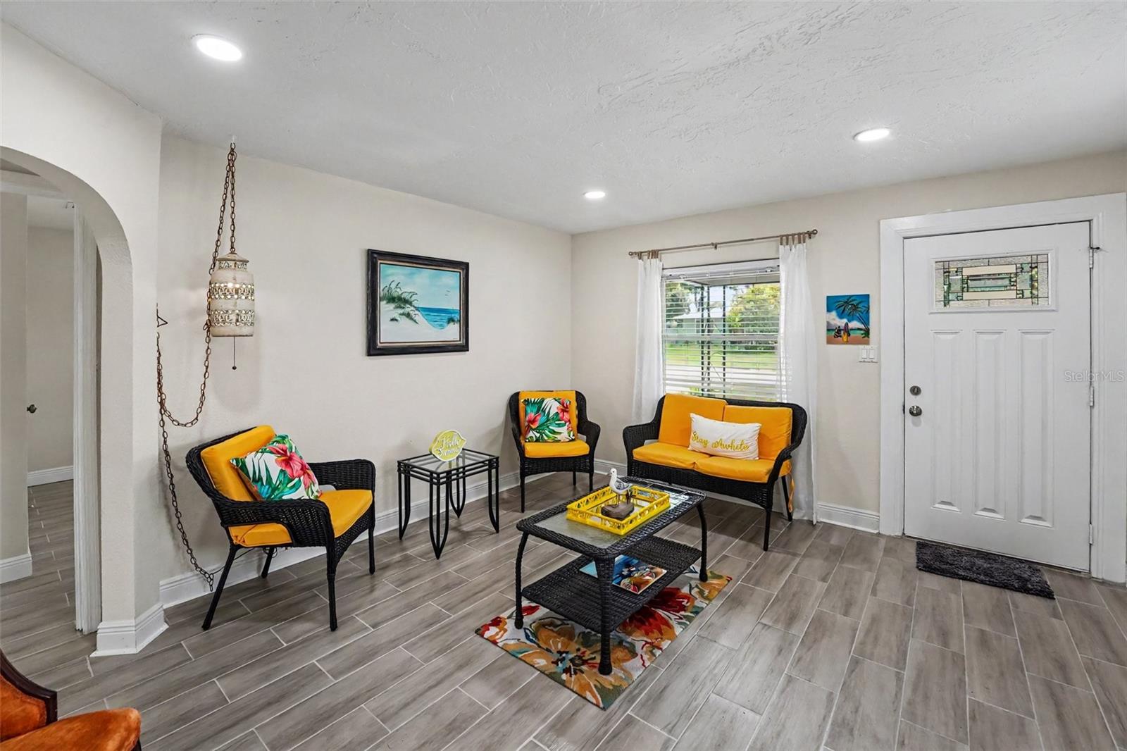 4611 17th, St Petersburg, FL 33713