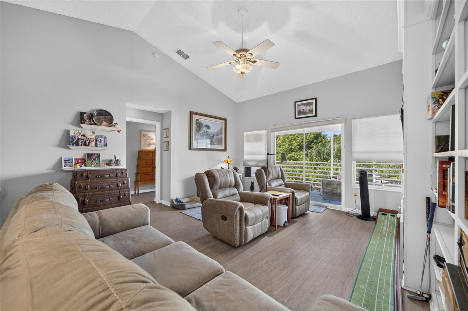 6057 Lake Pointe Unit 410, Orlando, FL 32822