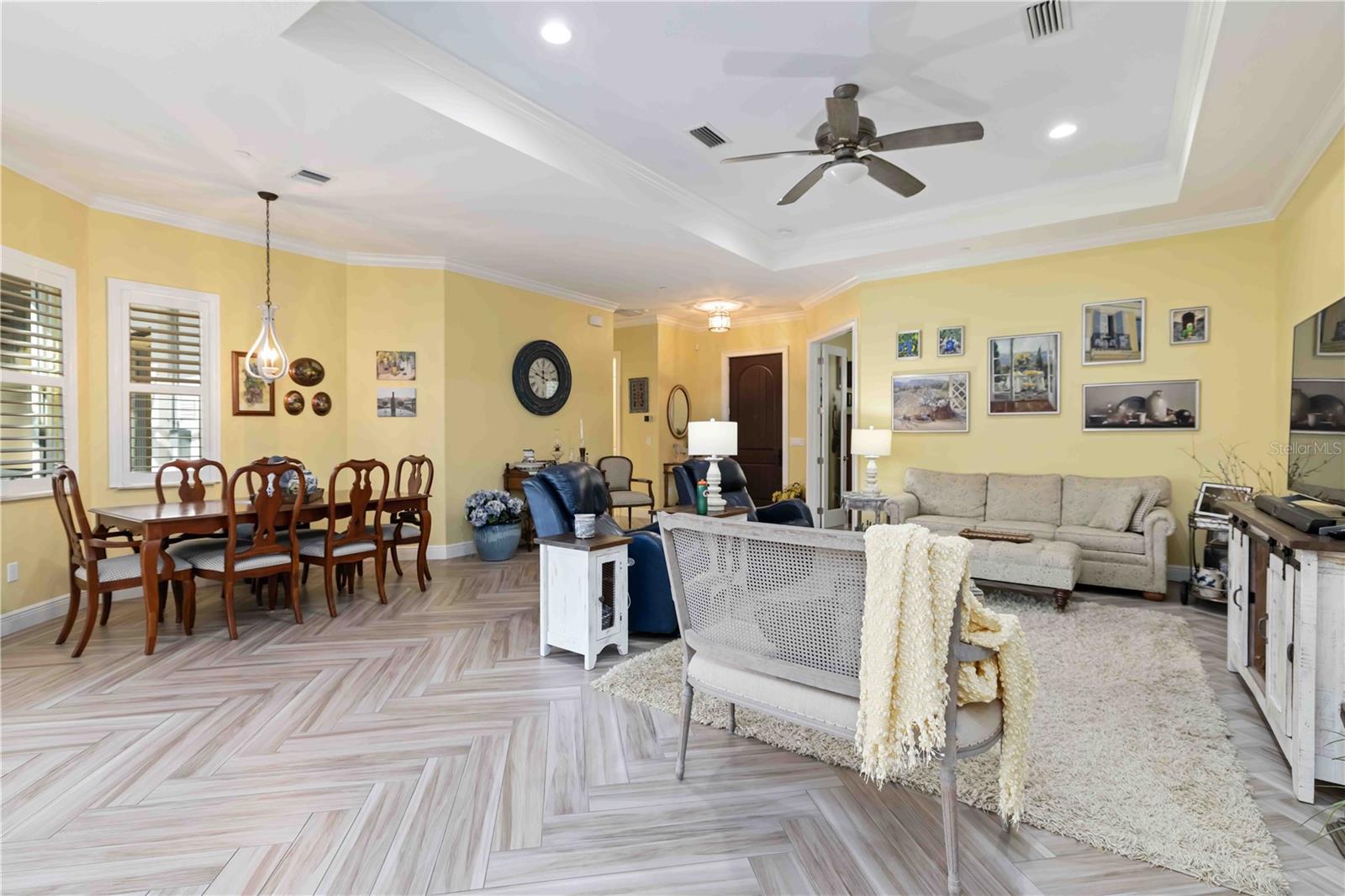 146 Tampa, Venice, FL 34285