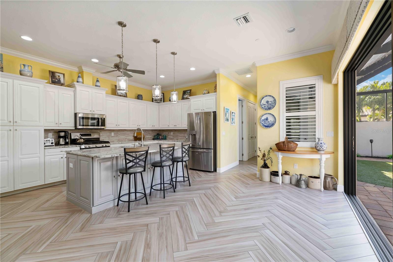 146 Tampa, Venice, FL 34285