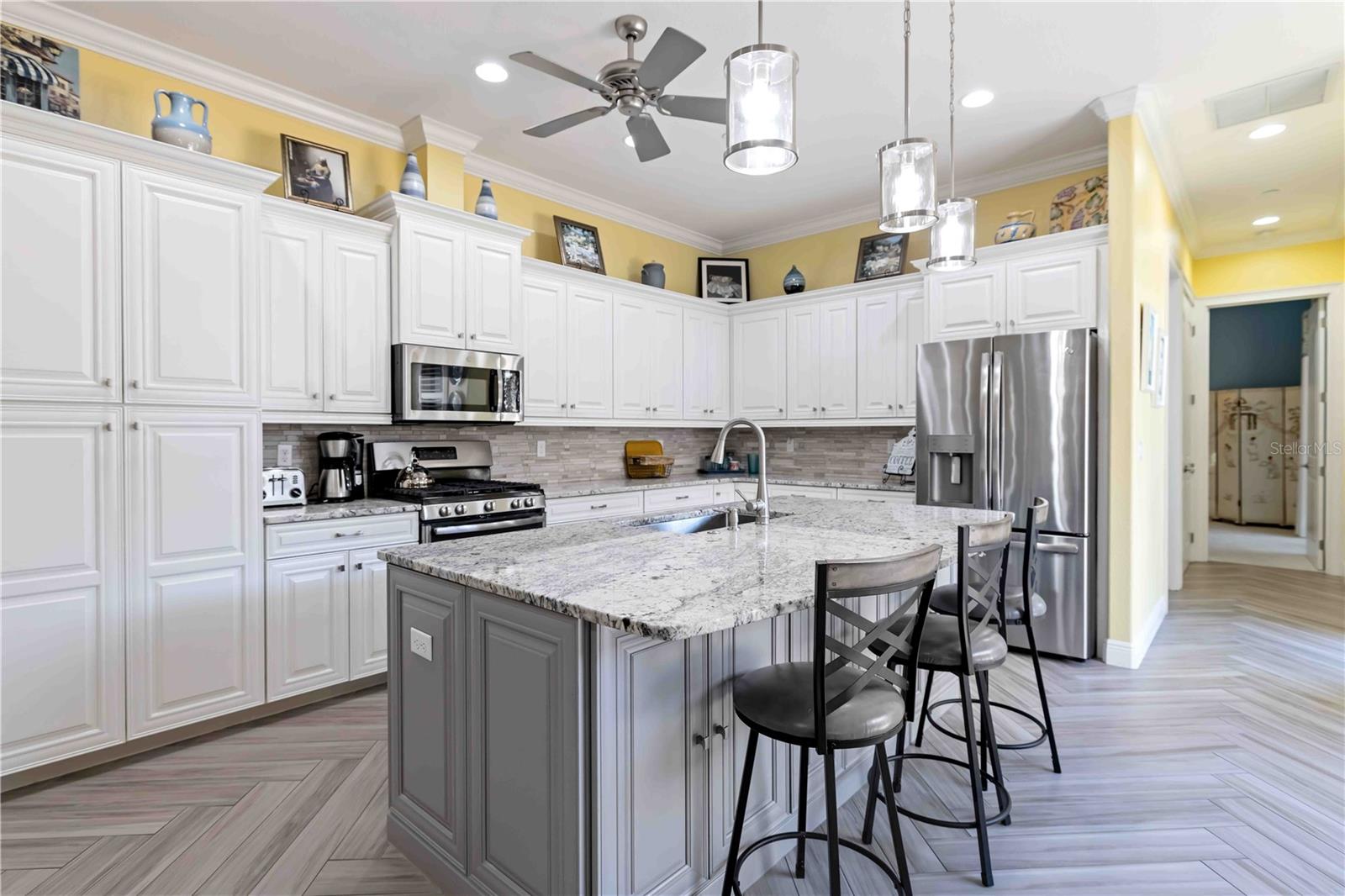 146 Tampa, Venice, FL 34285