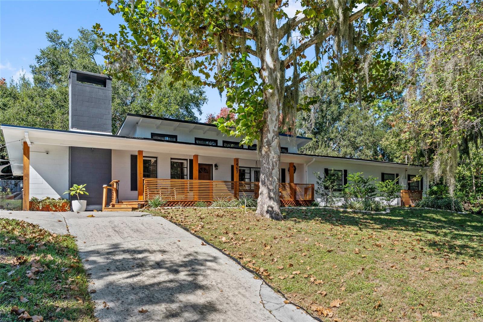 1467 Hilltop, Mount Dora, FL 32757