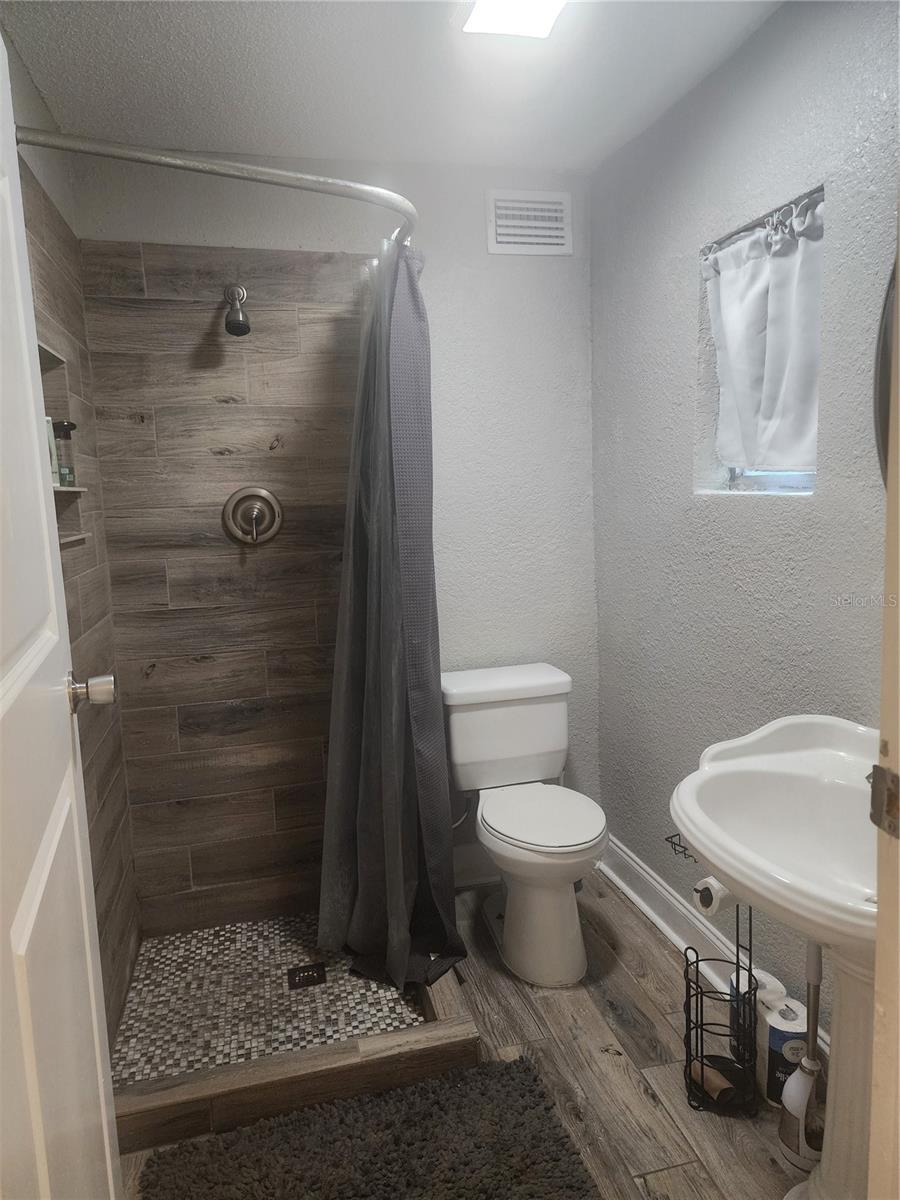 4307 Main, Tampa, FL 33607