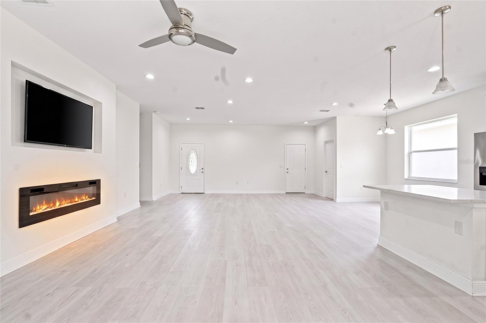 9505 Luna, St Cloud, FL 34773