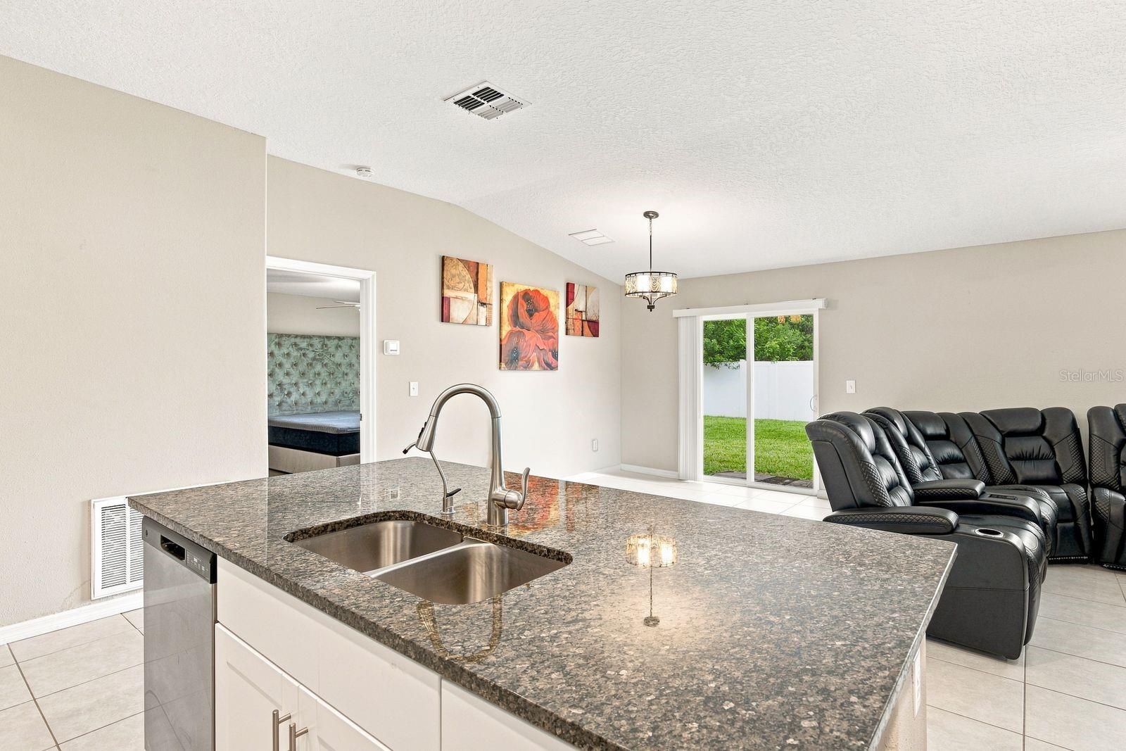 10358 Shady Preserve, Riverview, FL 33578