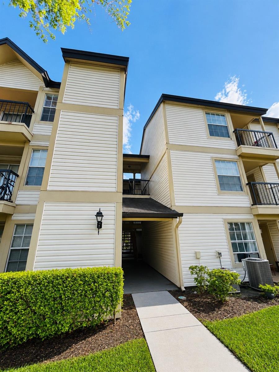 1908 Lake Atriums Unit 0, Orlando, FL 32839