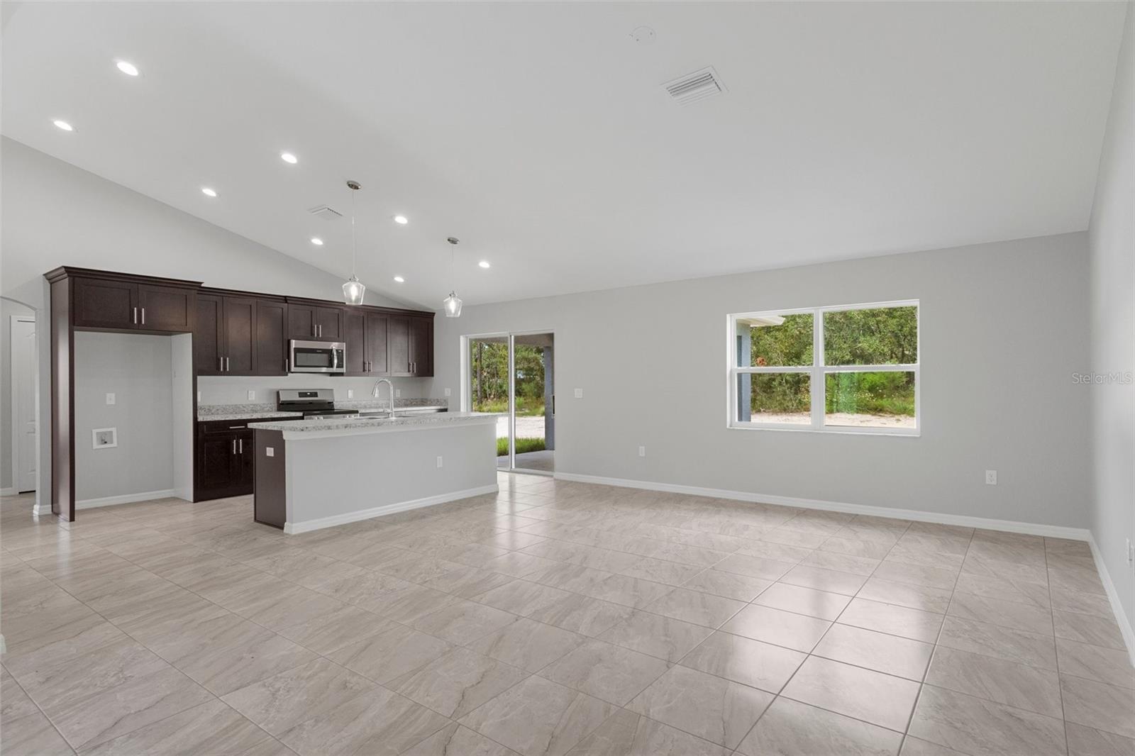 12085 Manassas, Weeki Wachee, FL 34614