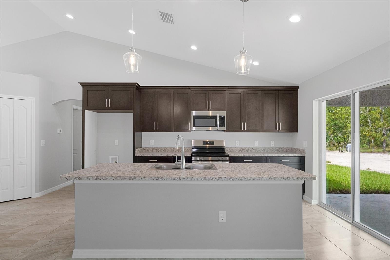 12085 Manassas, Weeki Wachee, FL 34614
