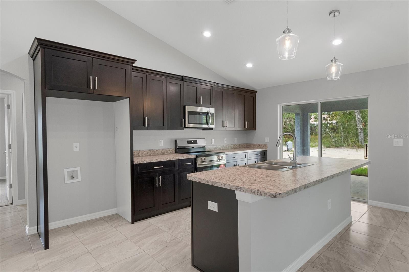 12085 Manassas, Weeki Wachee, FL 34614