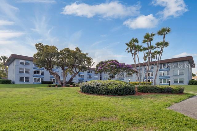 333 Lake Howard Unit 204d, Winter Haven, FL 33880
