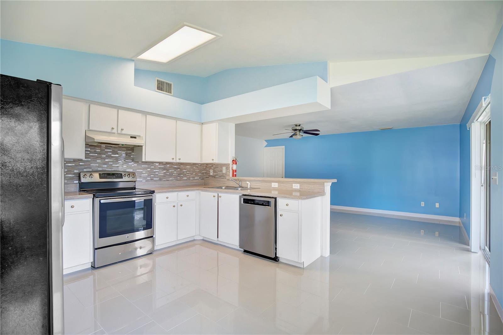 561 15th, Holly Hill, FL 32117
