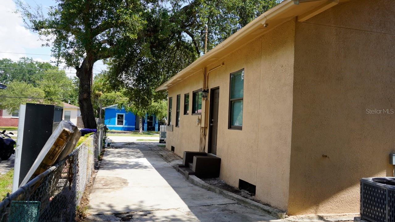 650 30th, St Petersburg, FL 33705