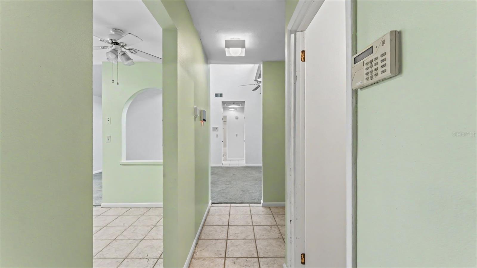 2236 Country, Lakeland, FL 33811