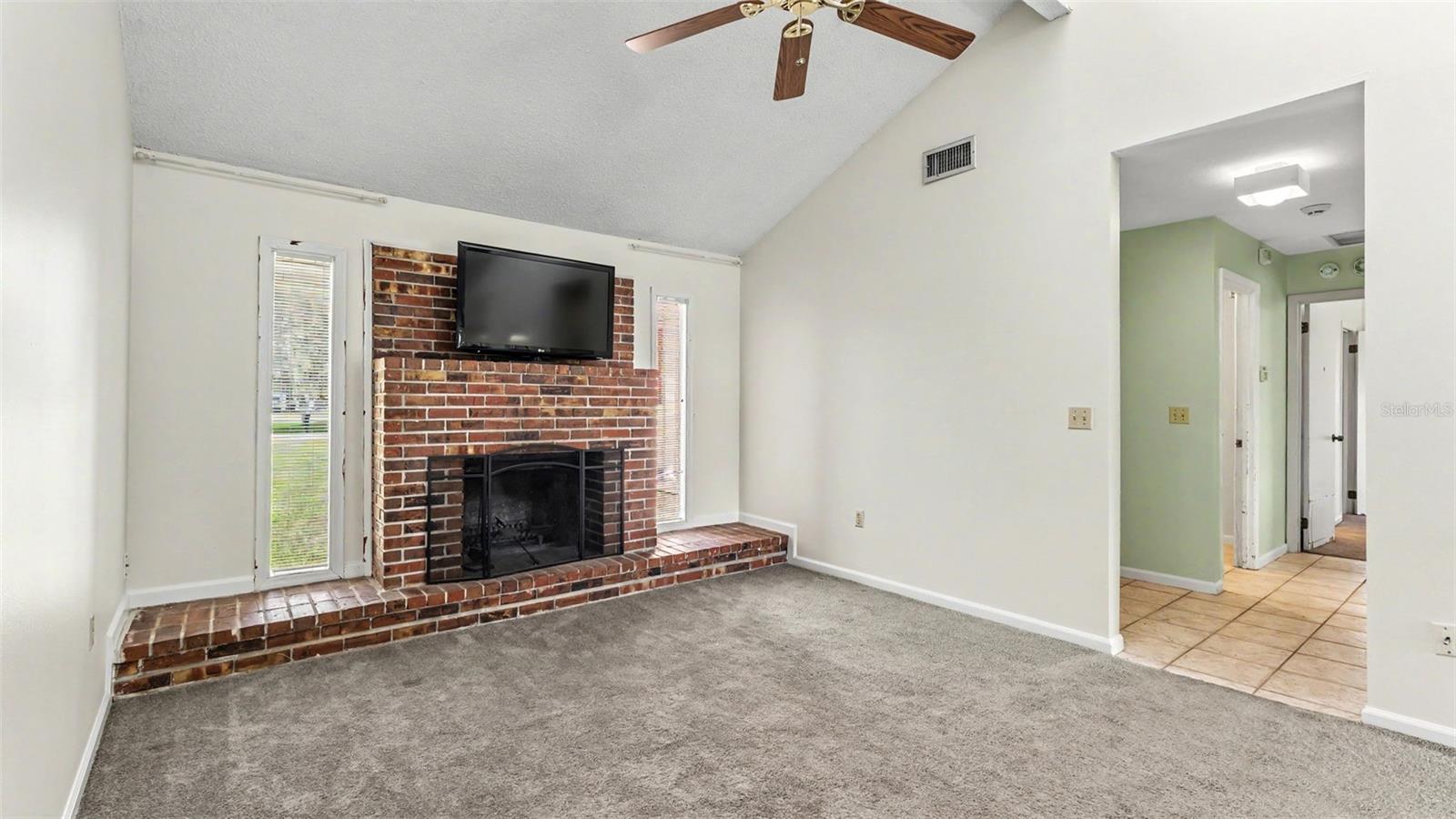 2236 Country, Lakeland, FL 33811