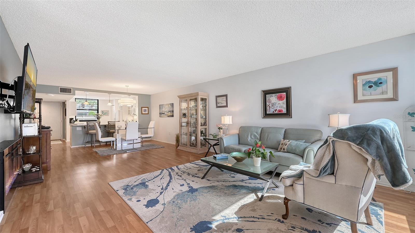 666 Woodlawn Unit 666, Bradenton, FL 34210