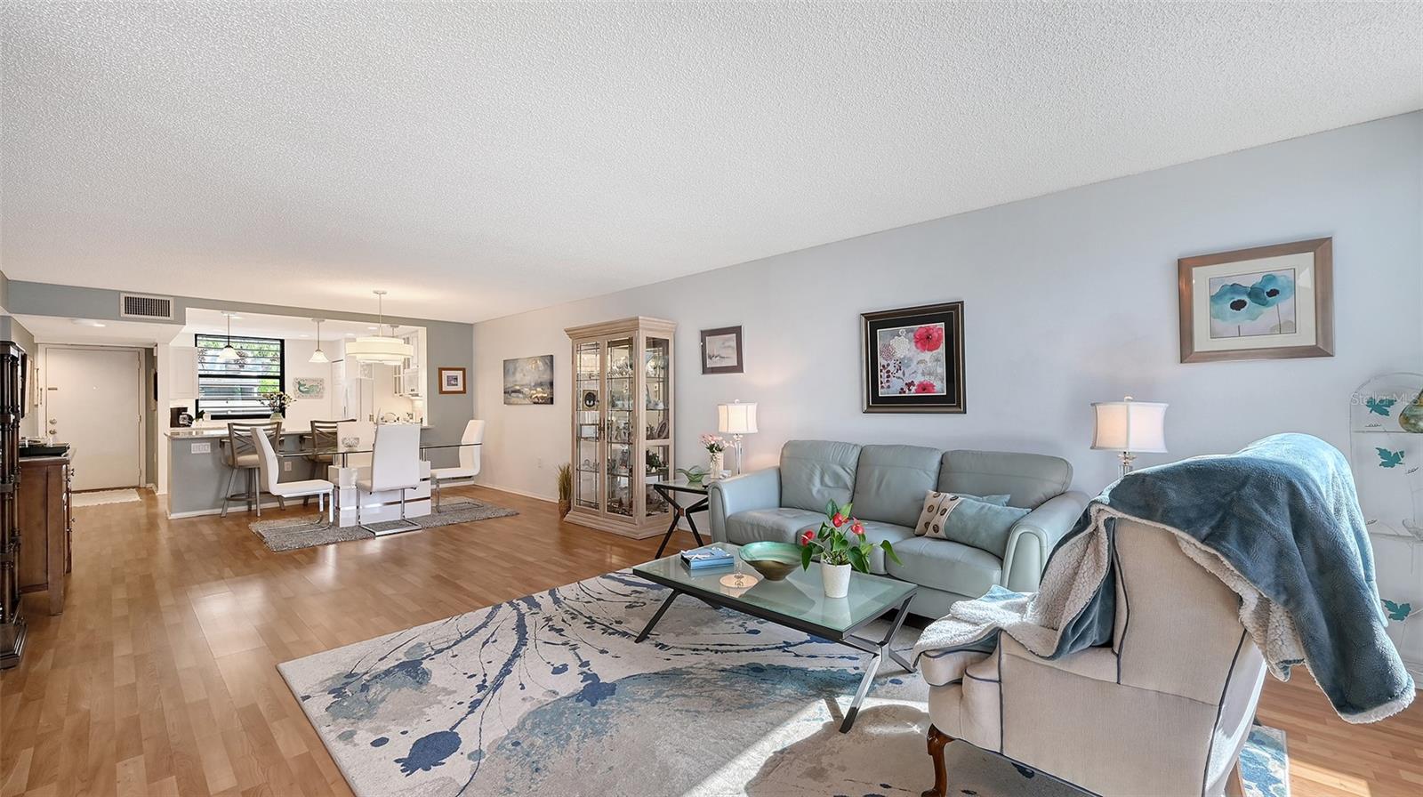 666 Woodlawn Unit 666, Bradenton, FL 34210