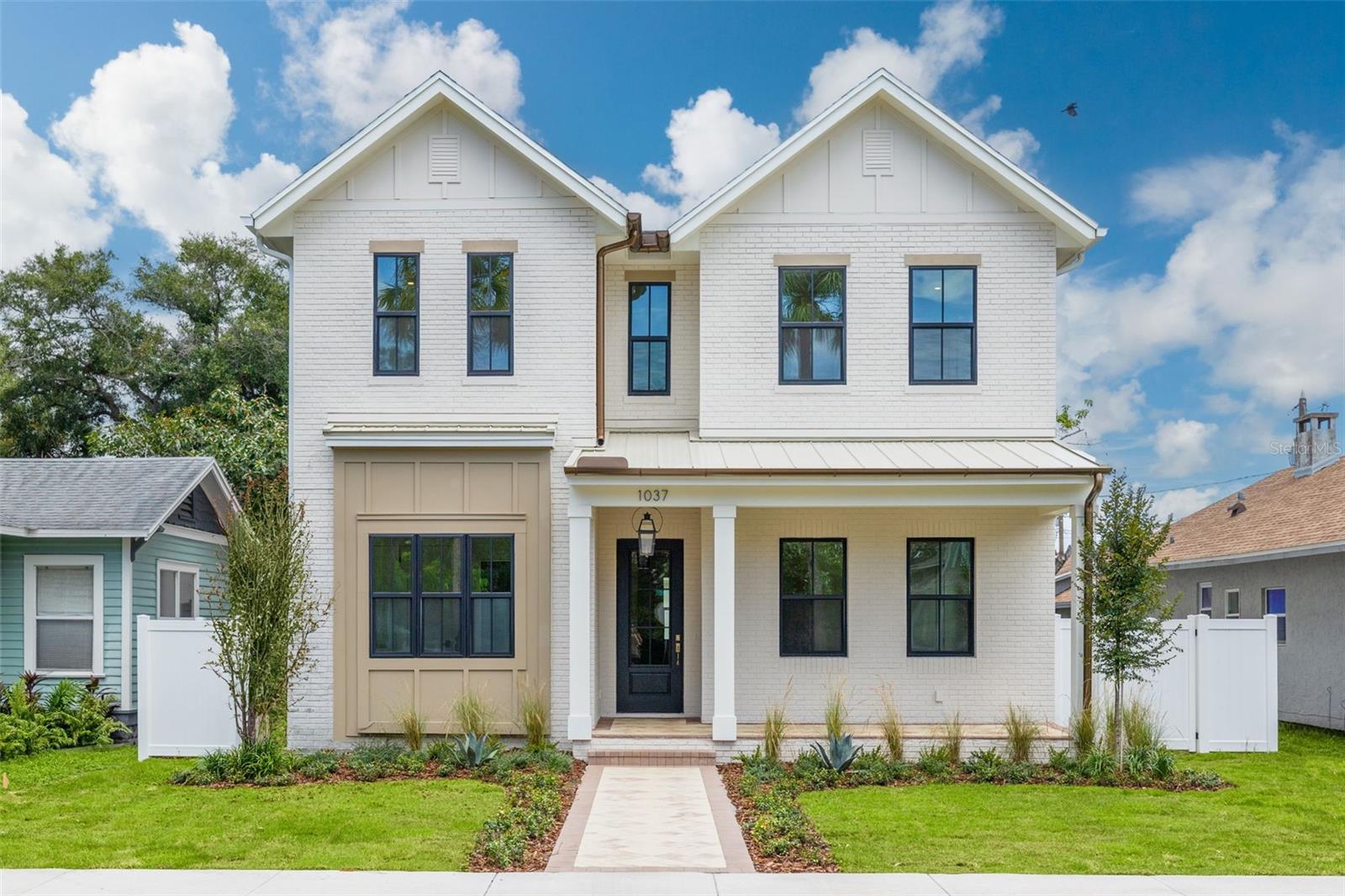 1037 26th, St Petersburg, FL 33704