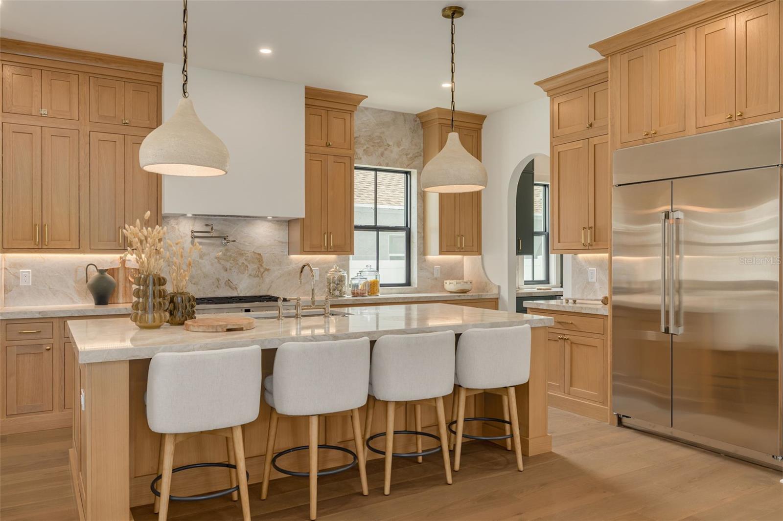 1037 26th, St Petersburg, FL 33704