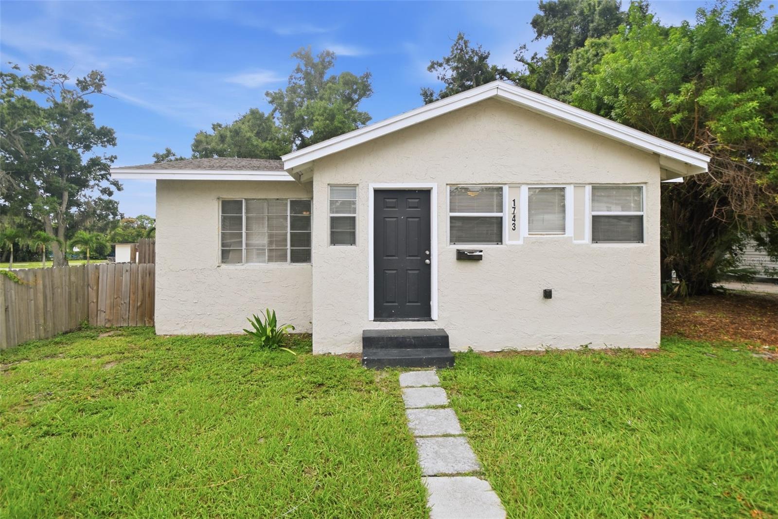1743 30th, St Petersburg, FL 33712